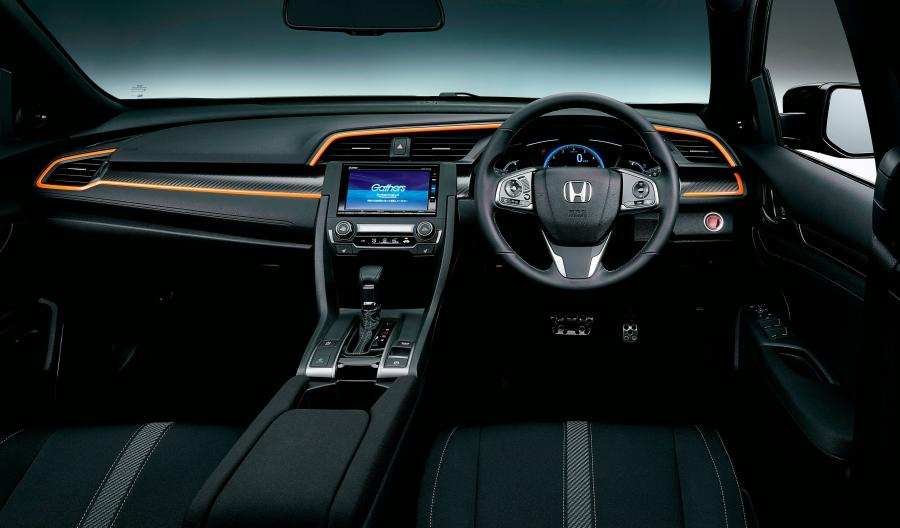 Торпедо Honda Civic Hatchback by Modulo (FK) 2017 года  (JP) (фото 8 из 14)